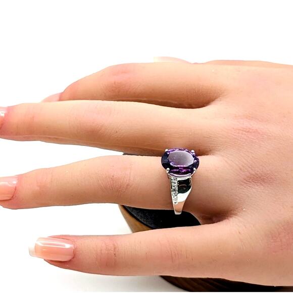 HMI 925 Signed Sterling Silver Oval Purple Amethyst & Accent  925 Sterling Silver Large Oval Amethyst & Diamond Ring Size 7